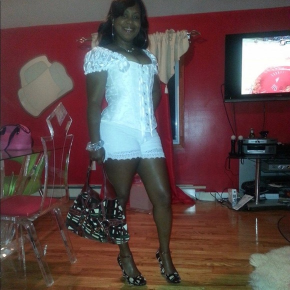 Selling Gucci bag with matching wedge shoes - Picture 6 of 8